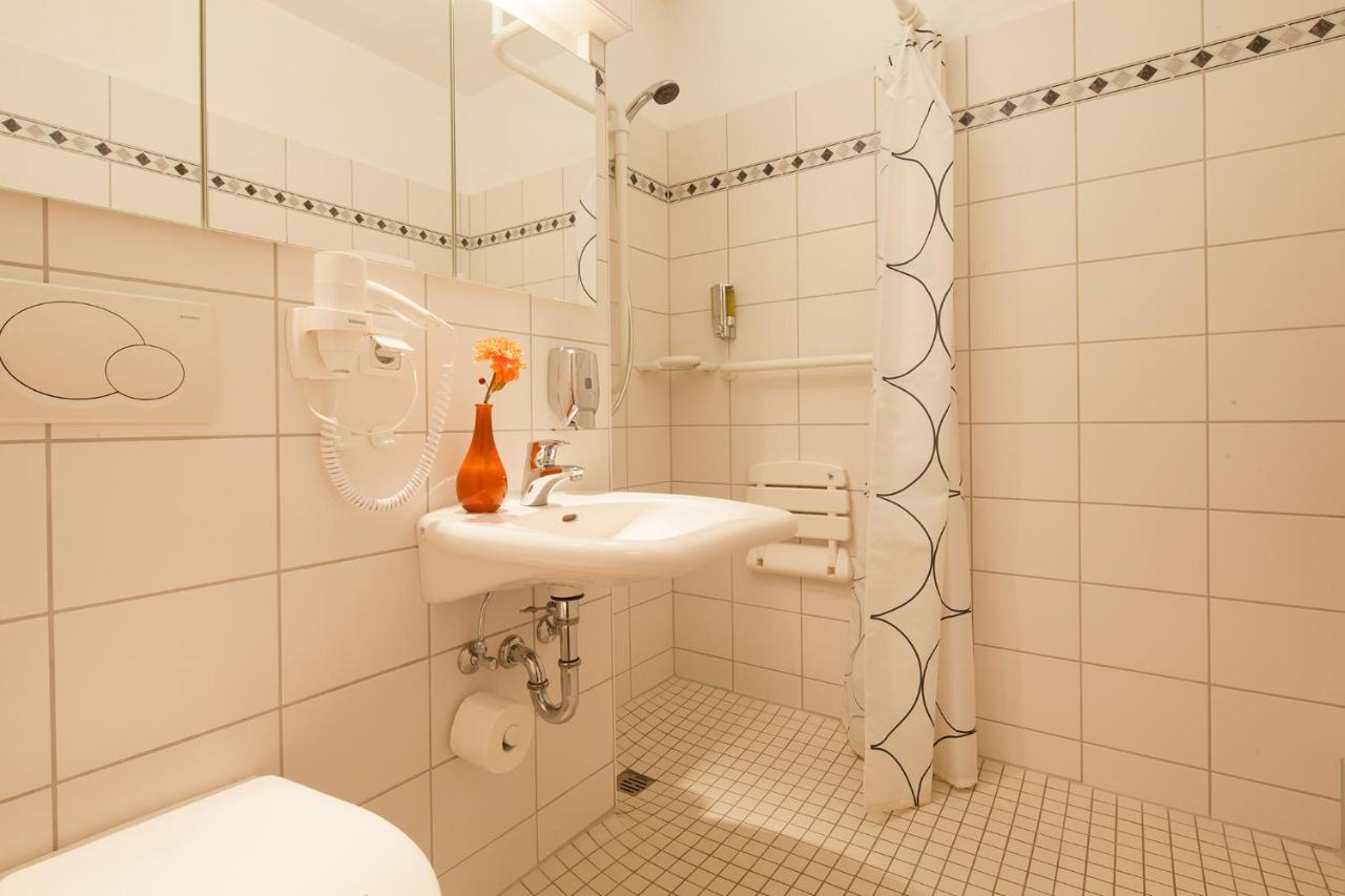 Gda Hotel Hildastift Am Kurpark Wiesbaden Luaran gambar